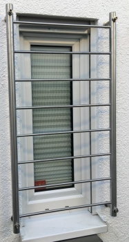Kundenfoto Fenstergitter Variante 3 aus Edelstahl